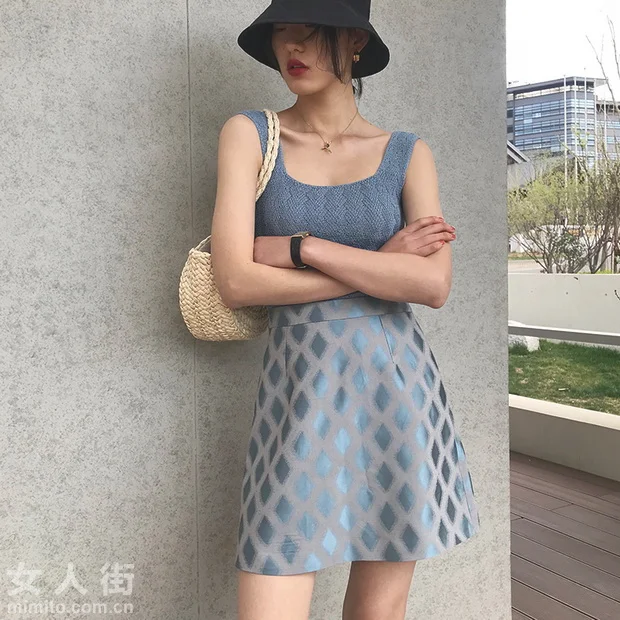 高颜值下装出街，夏季收获大长腿