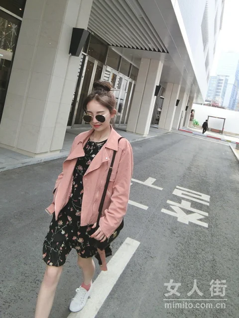 微胖姑娘要学这样穿，轻松藏肉20斤