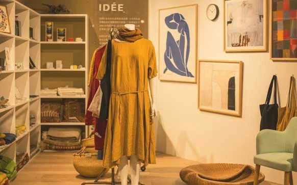 服装店如何维护老顾客