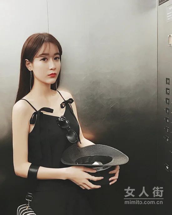 吊带背心，夏日最特别的性感与风情！