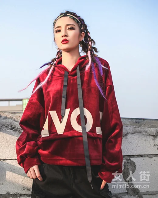 酷酷的连帽卫衣：献给深色控的你