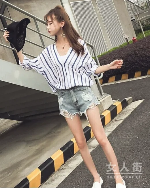 衬衫也玩小心机，条纹显瘦又新潮