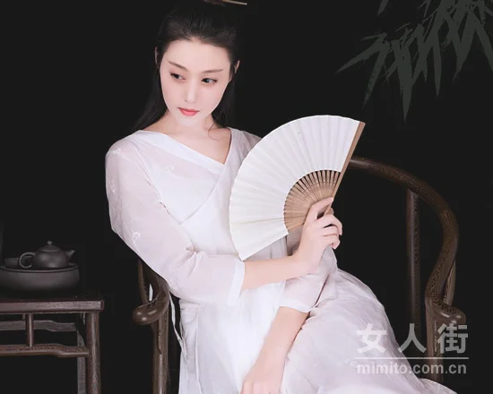 美少女的迷人韵味，谁说汉服不能日常化？