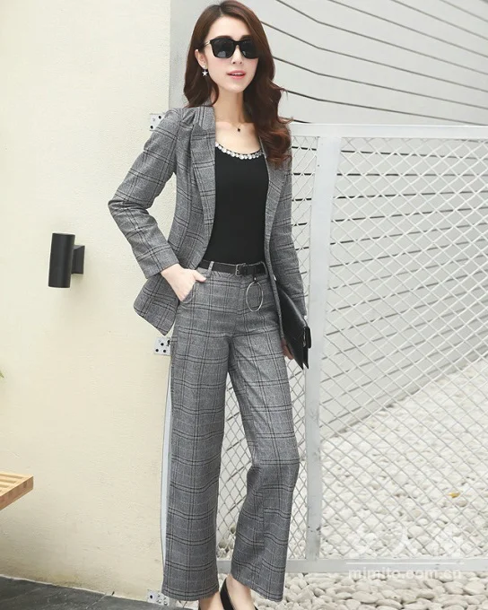 4月职业女装示范，打造华丽上班族