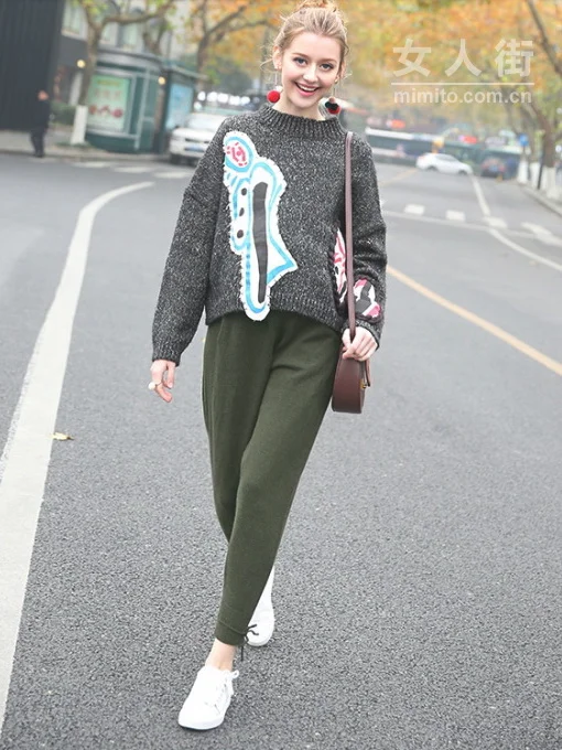 孕妇时尚穿搭，孕妇裤给肚子留点空间！