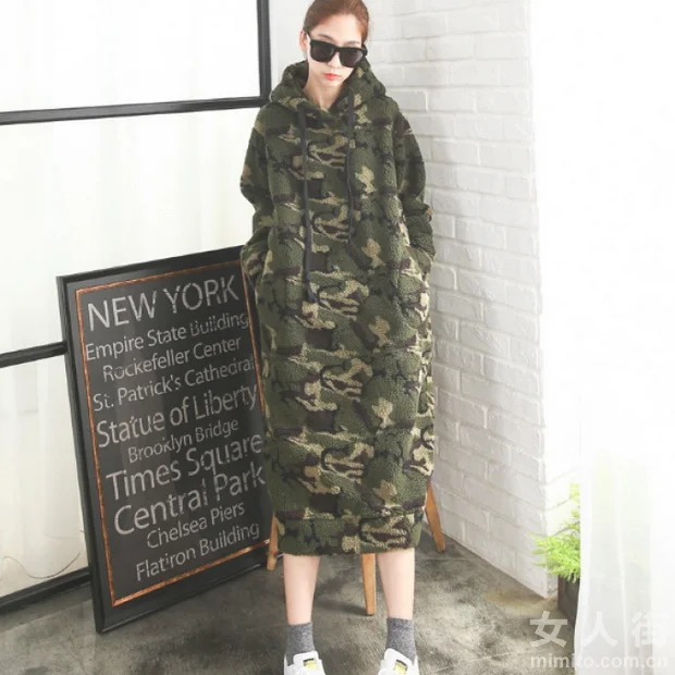 女生的潮范卫衣,冬日穿搭还得靠它