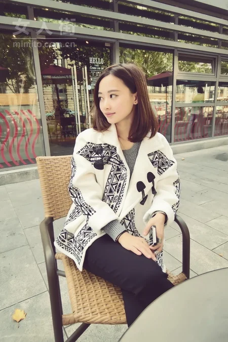 彰显青春活力 秋季要靠配色变美