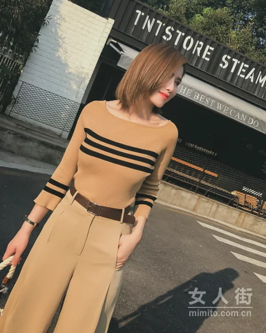 万能的打底衫，入秋怎么搭都好看