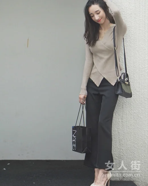 万能的打底衫，入秋怎么搭都好看