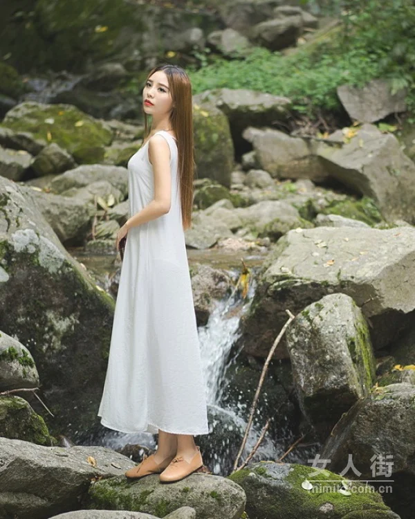天啦噜，背心又出来“作妖”了