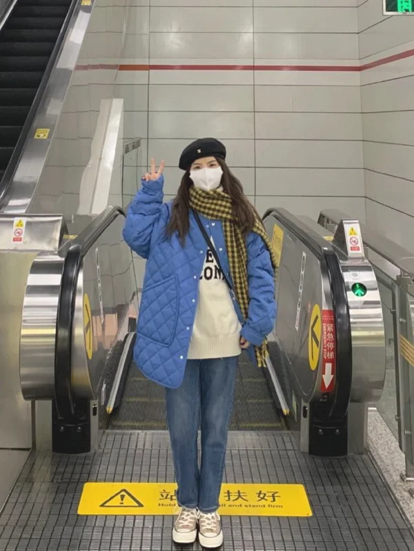 又甜又酷！小个子女生秋冬穿搭示范