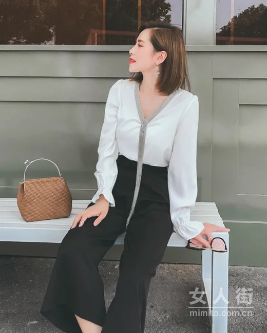 万能的打底衫，入秋怎么搭都好看