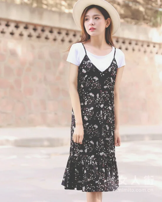 美人儿的夏天，一条碎花裙变身小清新！