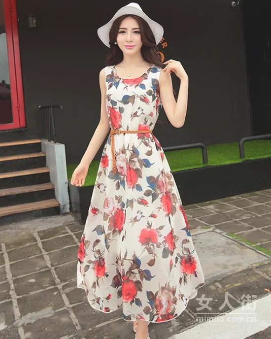 美人儿的夏天，一条碎花裙变身小清新！