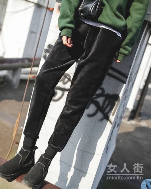 妹子们都爱！那些自带瘦腿效果的裤子
