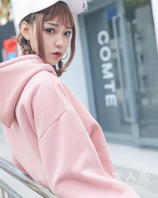 时尚的卫衣搭配示范，小仙女们GET！
