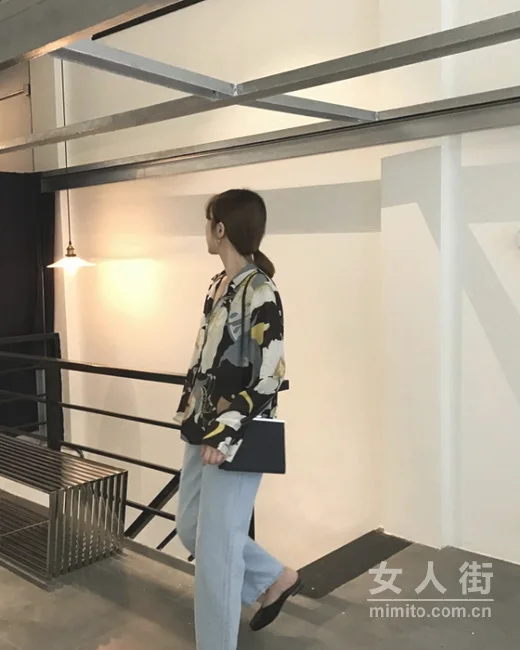 初秋衬衫搭配好，冷热不怕又有范