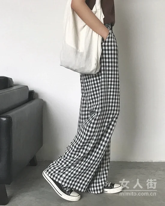 今夏复古风回潮，格纹控女生慎入