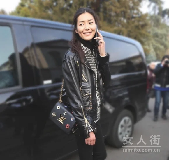 跟着刘雯学穿搭，你也可以拥有大长腿