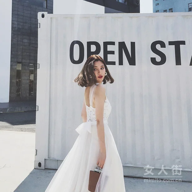 度假风女神级美裙，摆脱单调的游客照