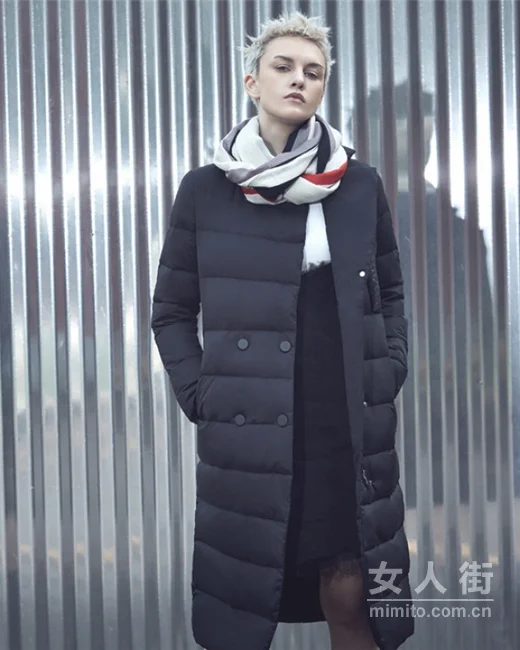 轻薄款羽绒服，冬季拒绝臃肿更时尚