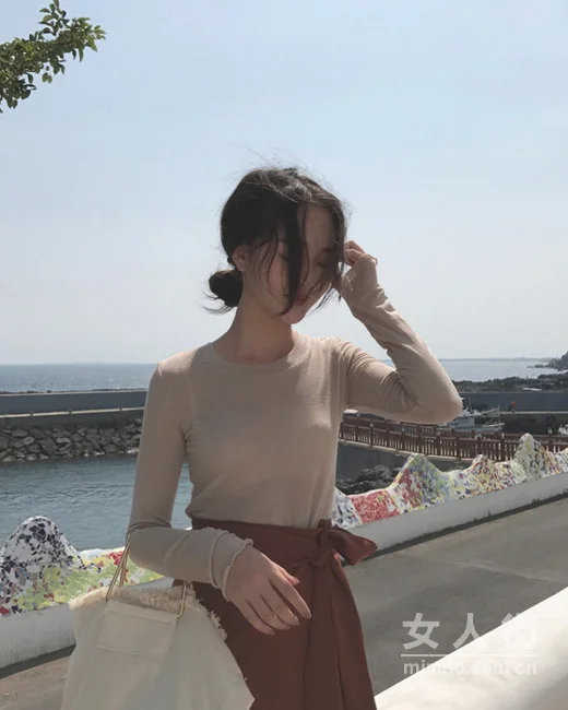 初秋穿搭流行风向标，摆脱路人甲