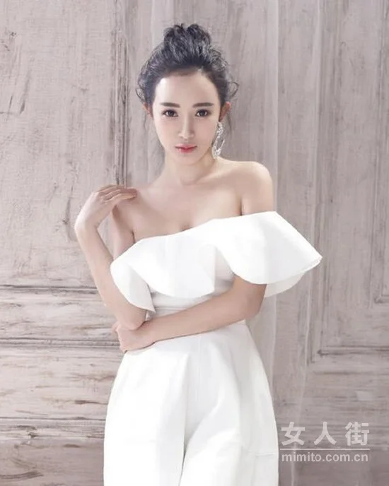 年会放大招，礼服裙选的好最妖娆