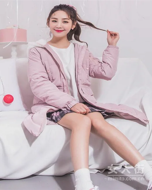 轻薄款羽绒服，冬季拒绝臃肿更时尚