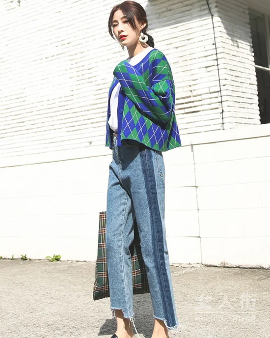 牛仔控女生春季的正确穿搭示范