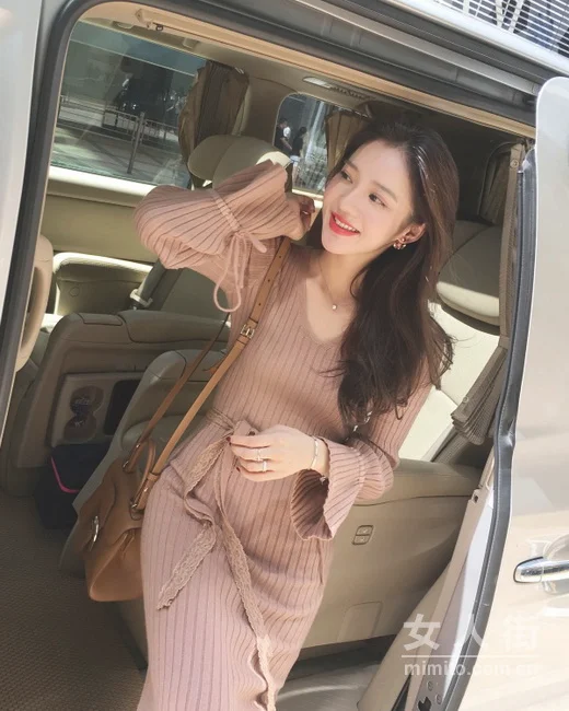 秋冬穿连衣裙，女生仙气十足过冬天