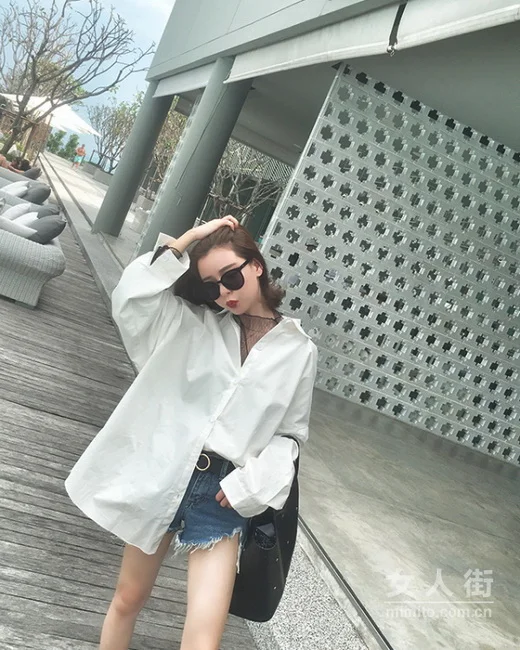 阔腿裤加衬衫，才是五一出游的正确装扮