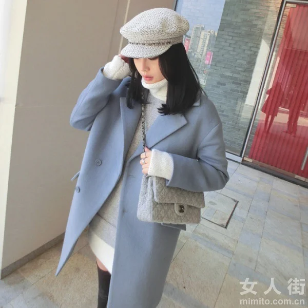 减龄活力穿搭，今冬流行的长款呢大衣