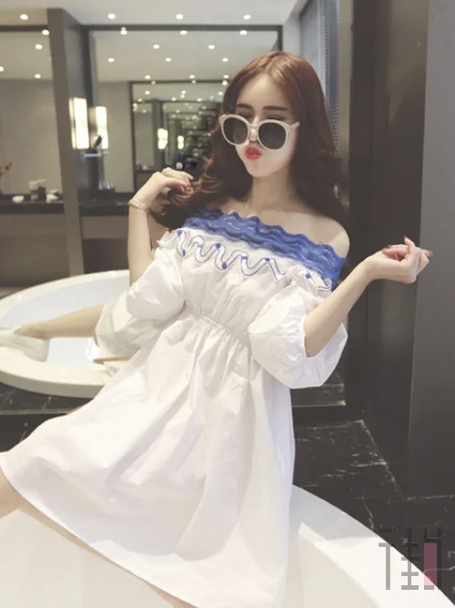 女人约会穿搭配示范，蕾丝裙让甜蜜升级