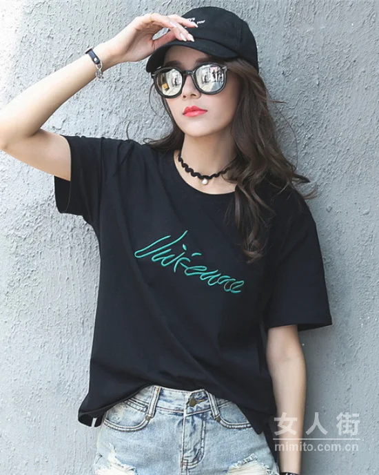 简约T恤衫，秀出盛夏好穿搭