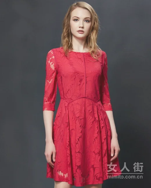 飘逸连衣裙，秋高气爽之感扑面而来