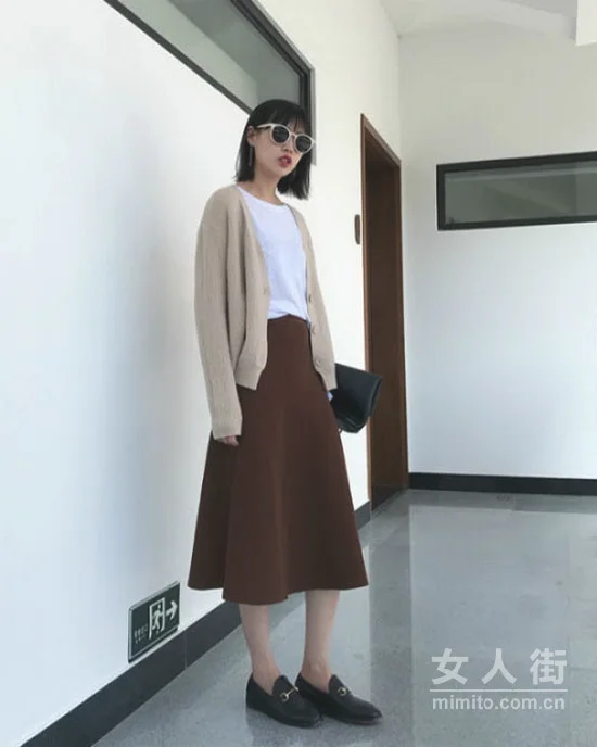 单鞋+半身裙，女神范儿就要这样穿！
