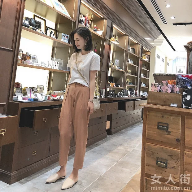 脖子以下全是腿 夏日“裤”girl穿搭示范