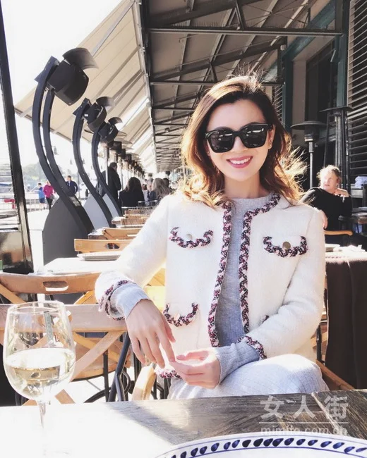 这个秋冬想转型?不如试试名媛风!