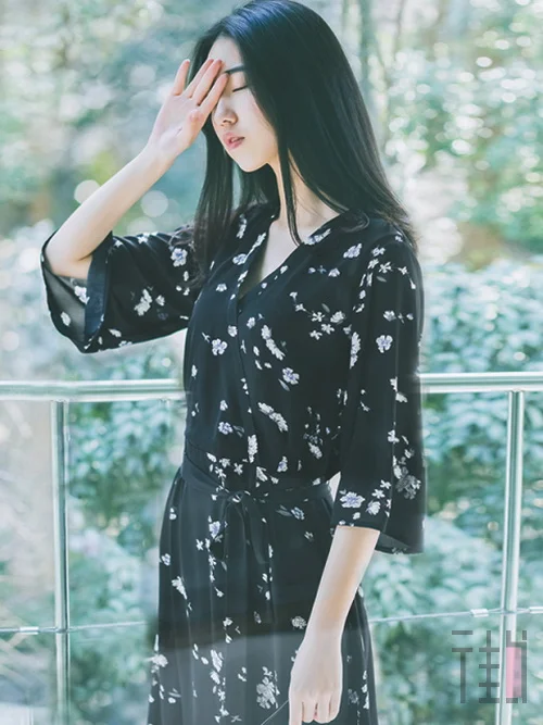 女人明媚的春天，怎少得了一条长裙