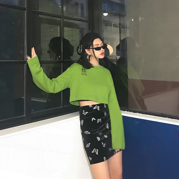 秋季卫衣选小一号,潮人都这样秀身材