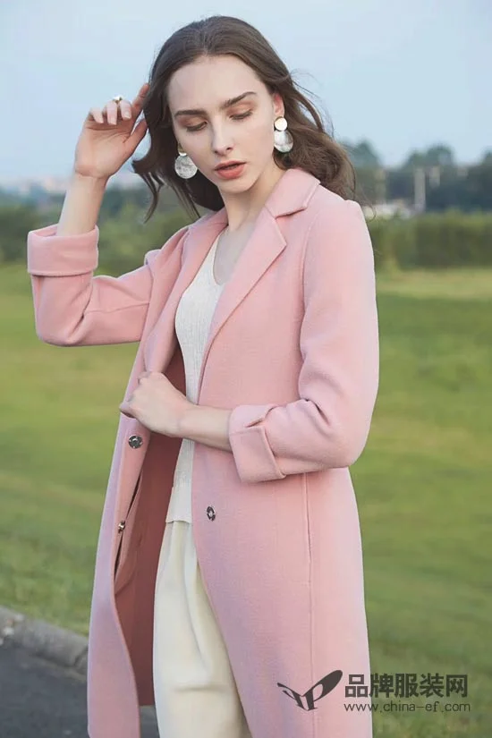 简越却不简单 气质基本款怎么搭都好看