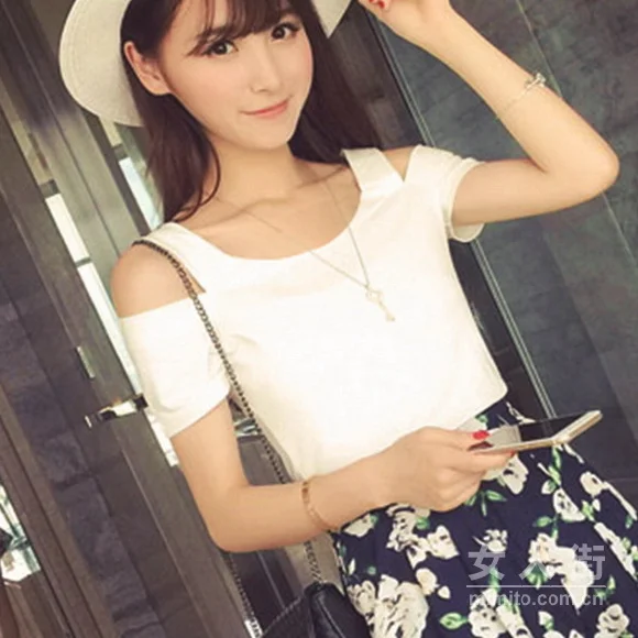 三头六臂选新衣?四海八荒爱白Tee!