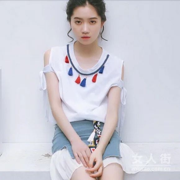 三头六臂选新衣?四海八荒爱白Tee!