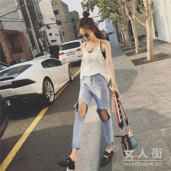 夏日小背心搭配，七月让你胸器毕露