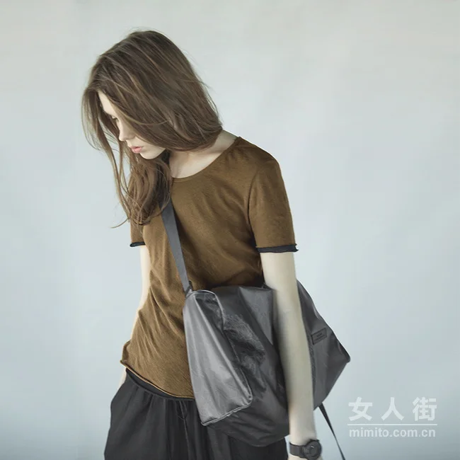 五月穿搭指南，妹子教你T恤这样囤！
