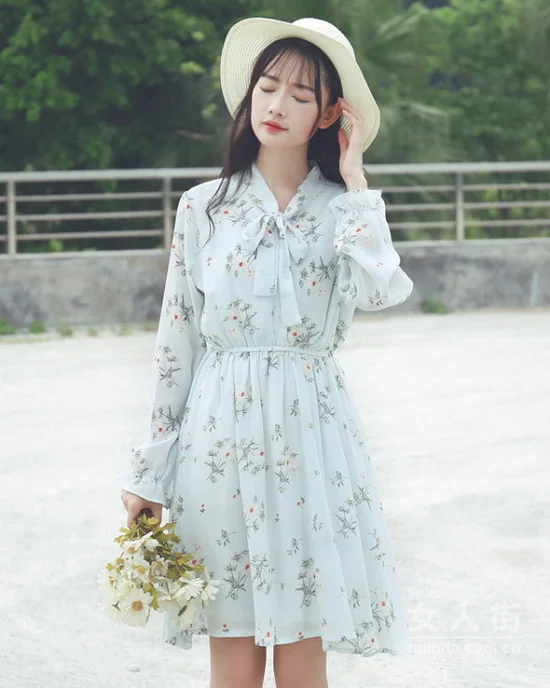 想要怎么穿怎么美，你离不开连衣裙