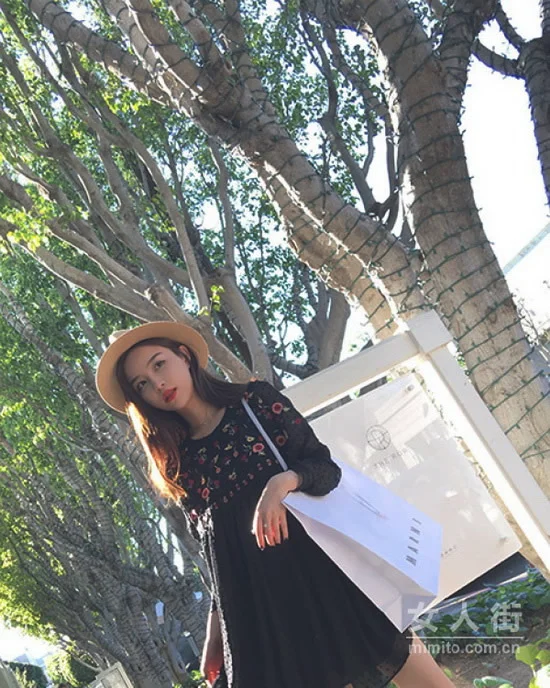 想要怎么穿怎么美，你离不开连衣裙