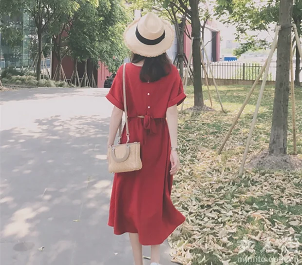 时髦的爆款连衣裙，伴你度过美美夏季
