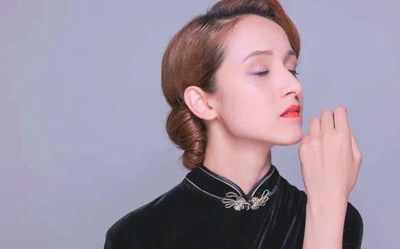 服装导购如何赞美顾客