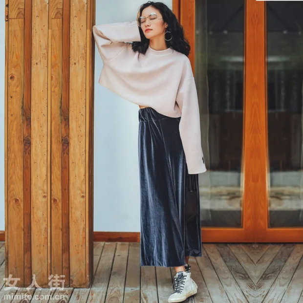 保暖又不显胖!时尚百褶阔腿裤是首选